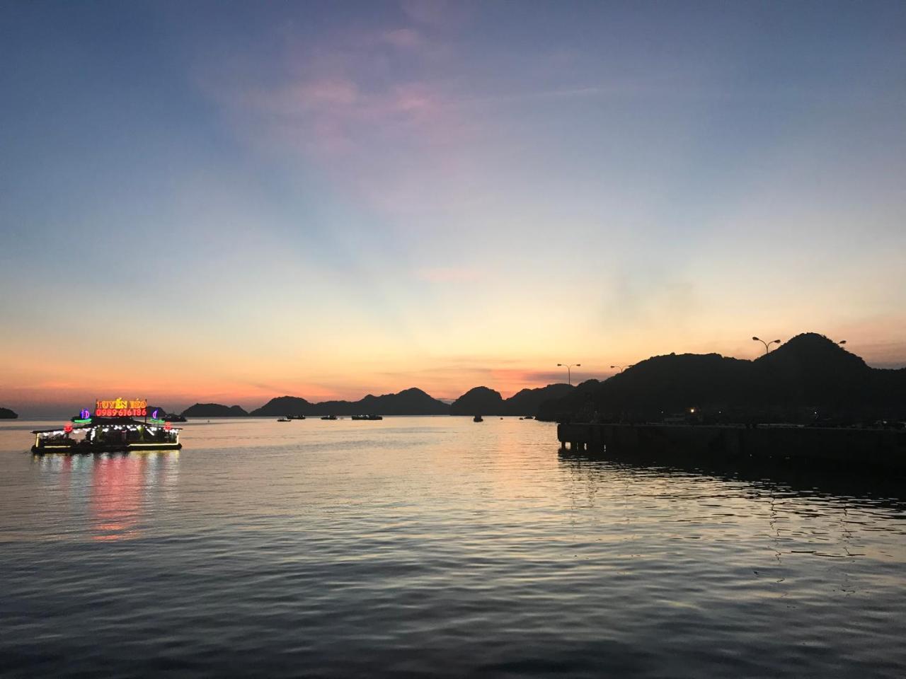 Ha Vy Hotel Cat Ba Island Esterno foto